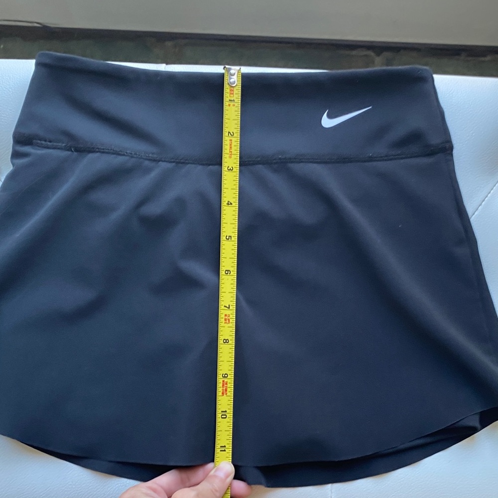 Nike Girl’s Black Tennis Skirt / Skort, Size Small - Picture 4 of 4